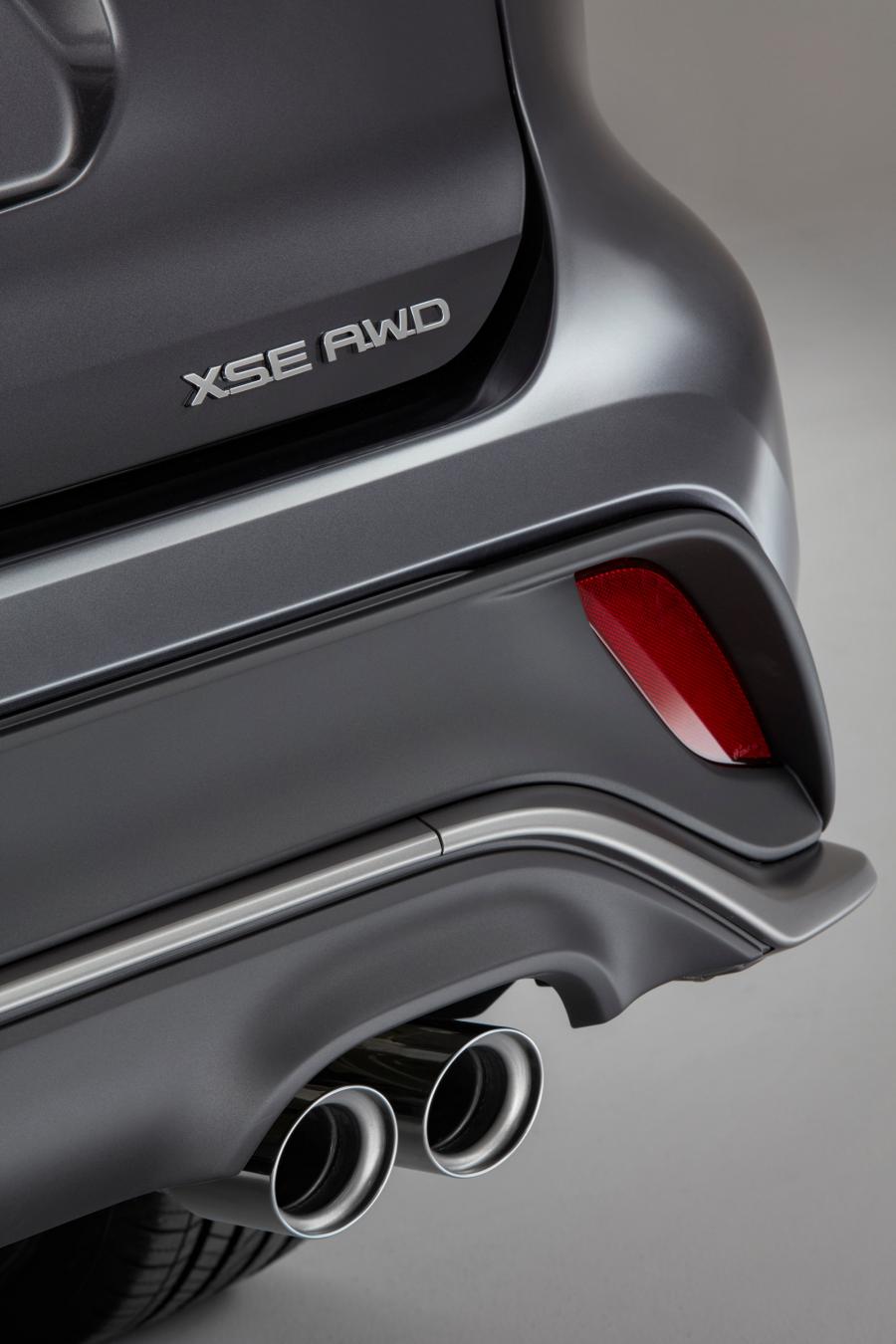 Детали экстерьера Toyota Highlander XSE AWD 2020 года  (NA) (фото 7 из 14)